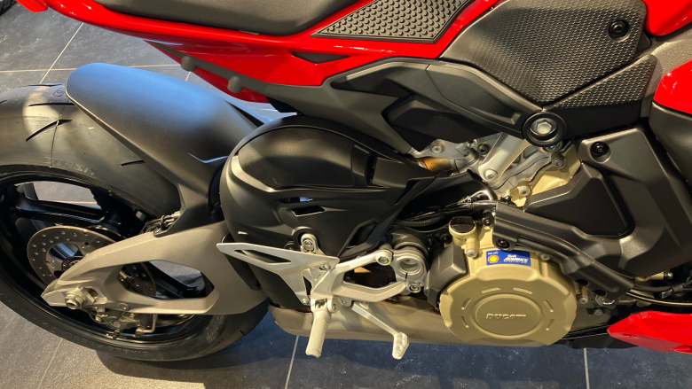 Ducati Streetfighter V4 S Red (25MY)